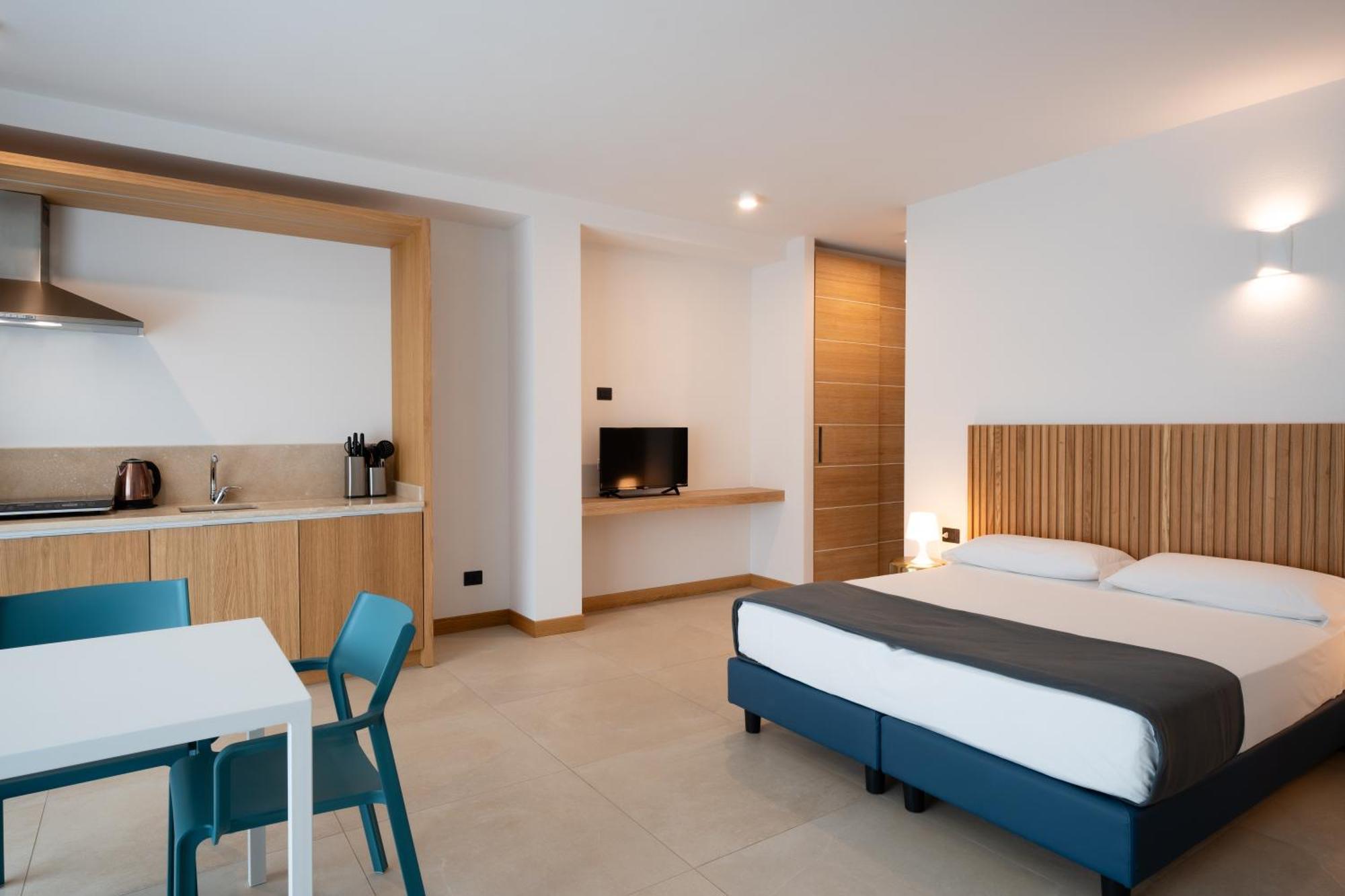 Hotel Delfino Procchio  Esterno foto