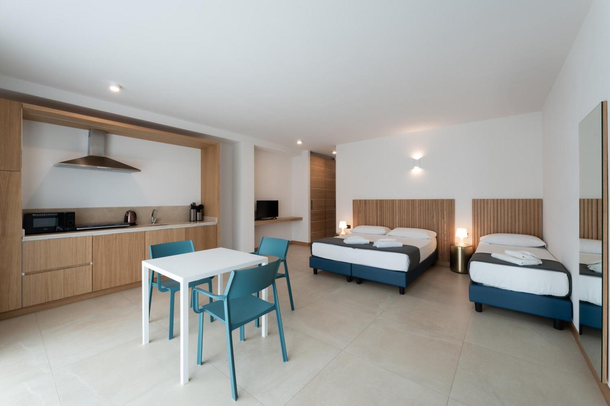 Hotel Delfino Procchio  Esterno foto
