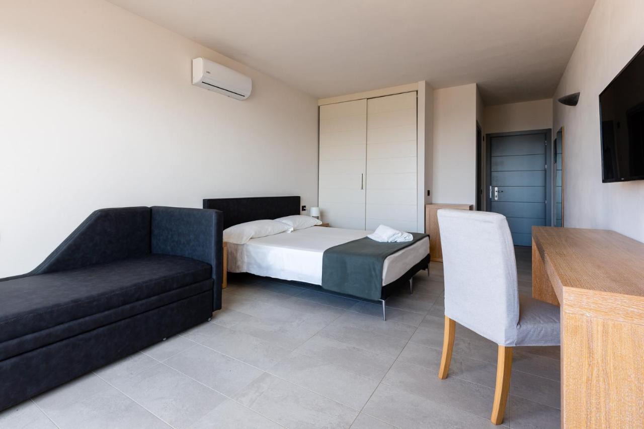 Hotel Delfino Procchio  Esterno foto