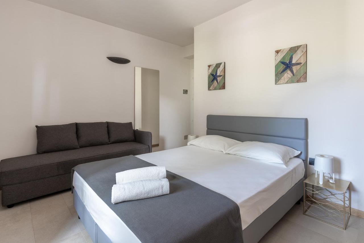 Hotel Delfino Procchio  Esterno foto